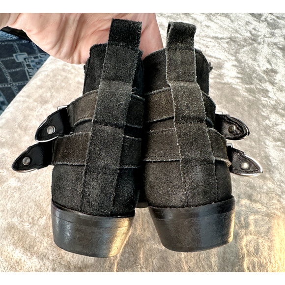 Steve Madden Nann Black Suede Western Ankle Boots Studded Buckle Womens Size 8 - Picture 4 of 11